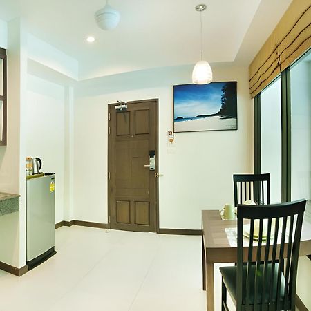 ราทาน่าฮิลล์ ป่าตอง Aparthotel Patong ภายนอก รูปภาพ