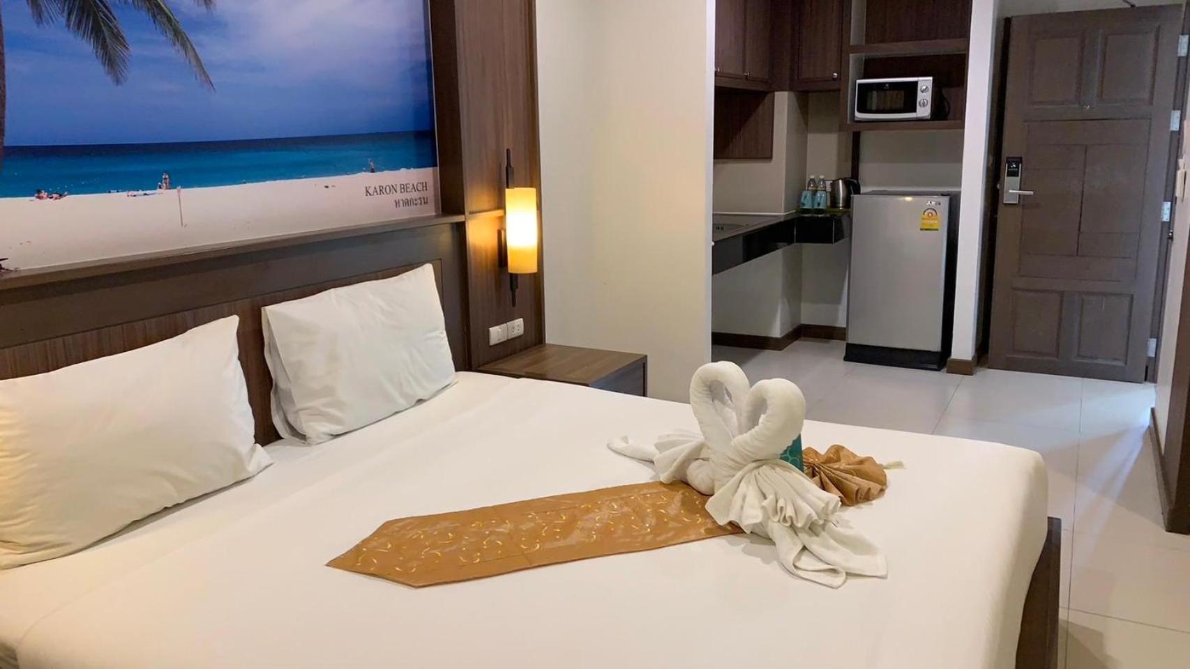 ราทาน่าฮิลล์ ป่าตอง Aparthotel Patong ภายนอก รูปภาพ