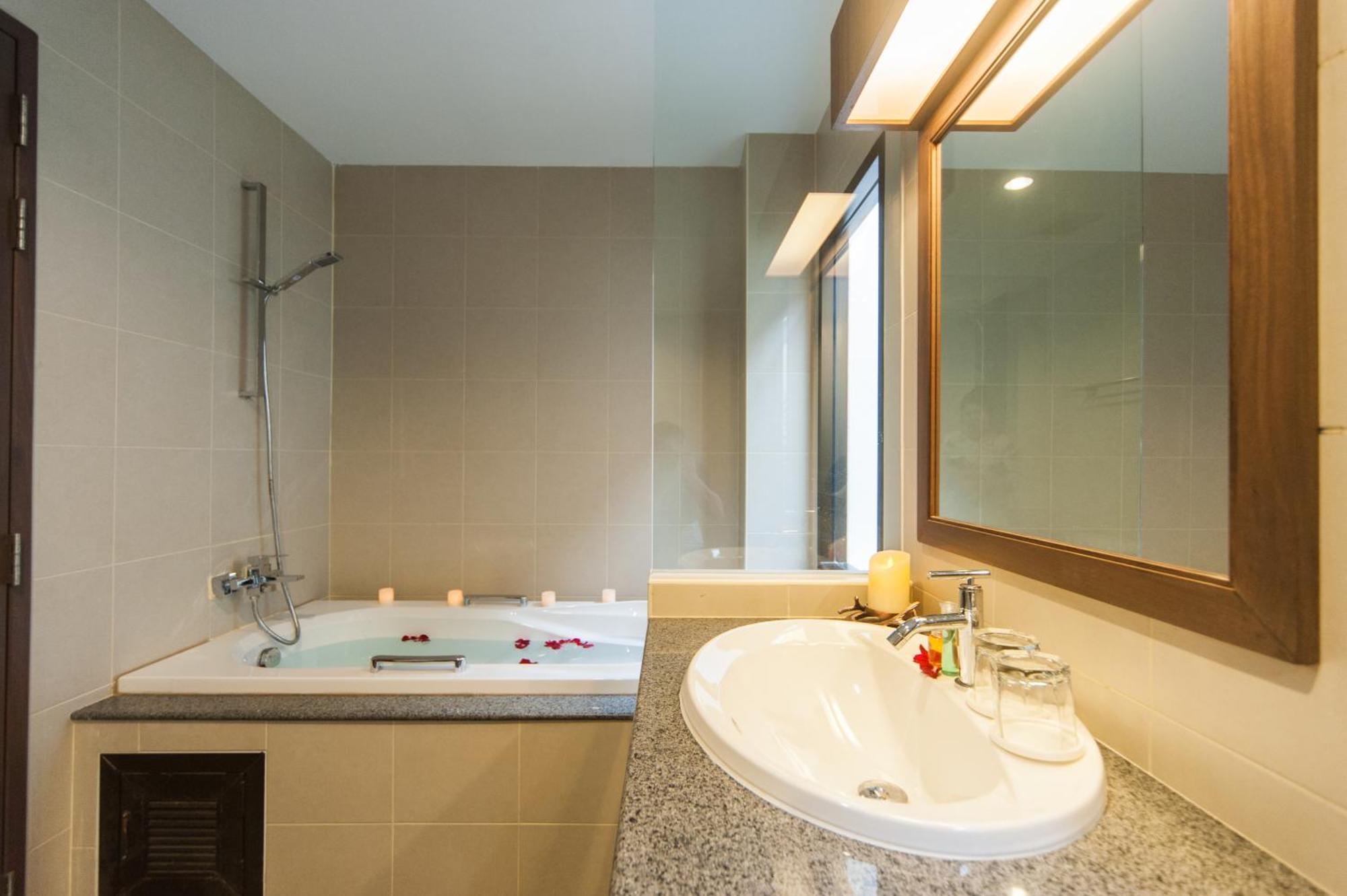 ราทาน่าฮิลล์ ป่าตอง Aparthotel Patong ห้อง รูปภาพ