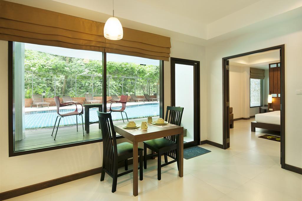 ราทาน่าฮิลล์ ป่าตอง Aparthotel Patong ภายนอก รูปภาพ
