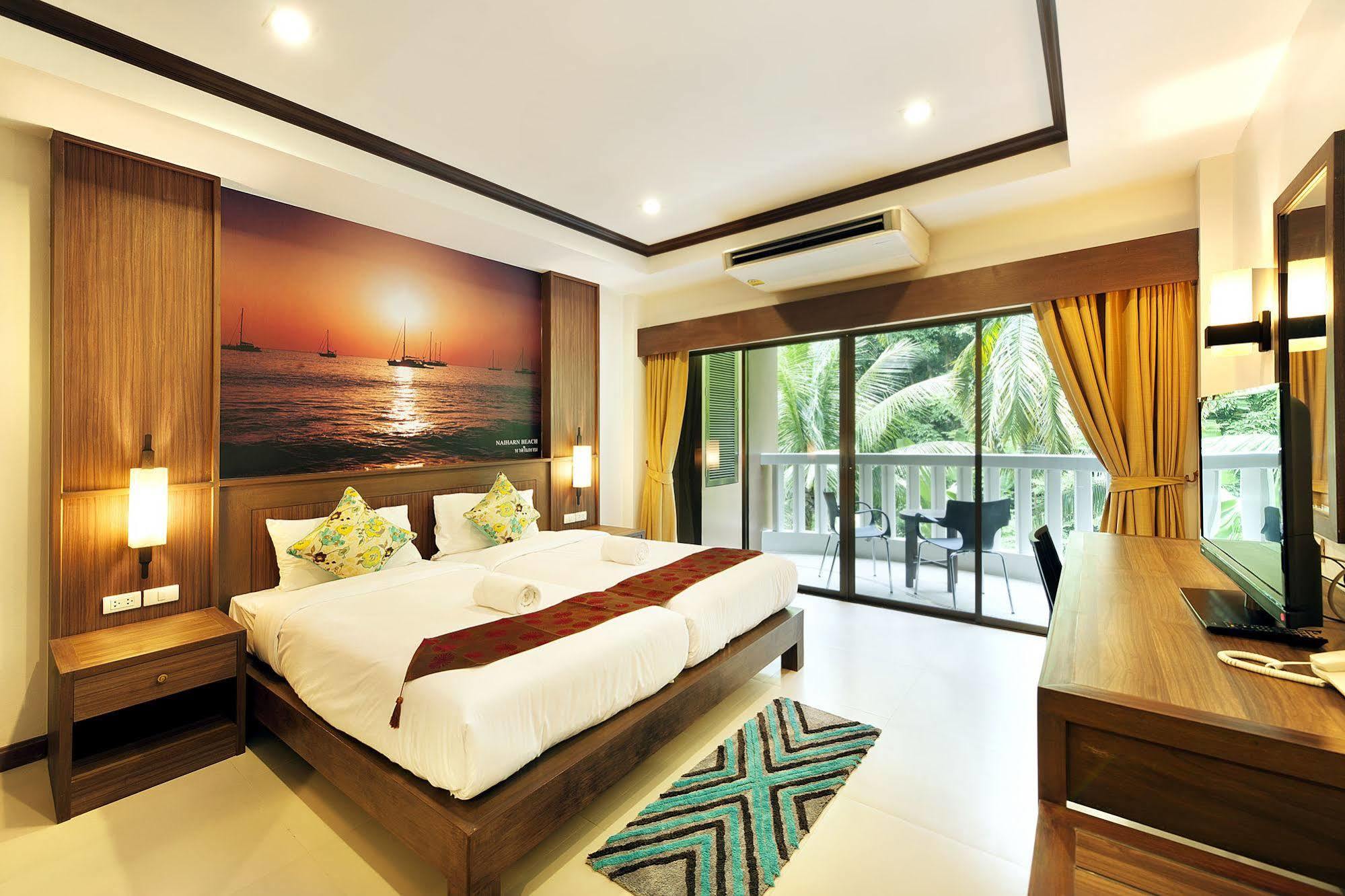 ราทาน่าฮิลล์ ป่าตอง Aparthotel Patong ภายนอก รูปภาพ